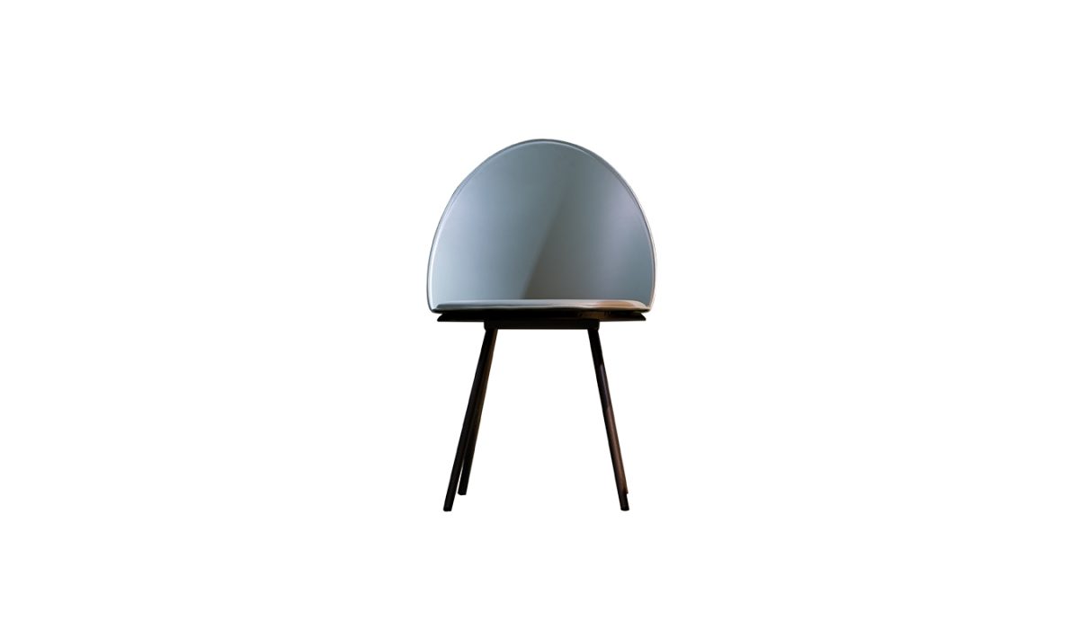 Sedia-amika-airnova-arredamento-design-leather-furnishing-00