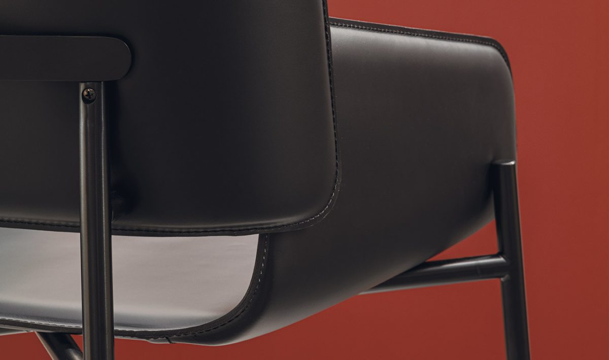 Sedia-amur-airnova-arredamento-design-leather-furnishing-01