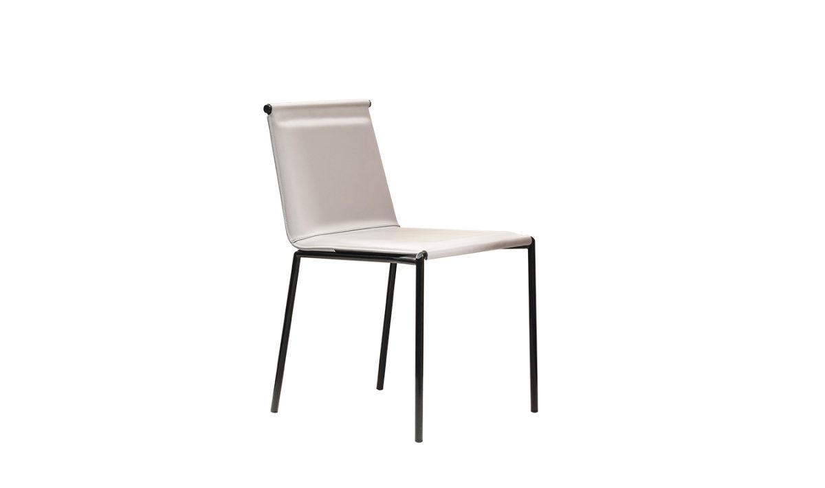 Sedia-blondie-airnova-arredamento-design-leather-furnishing-00