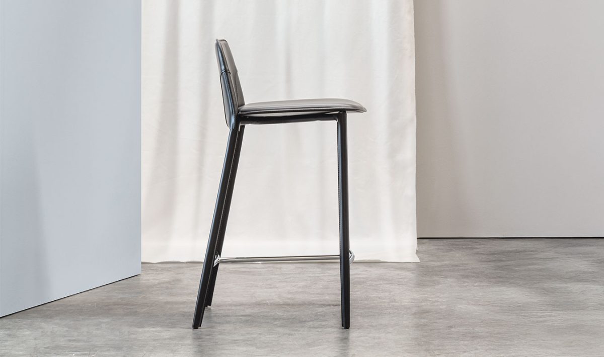 Sgabello-fiona-airnova-arredamento-design-leather-furnishing-01