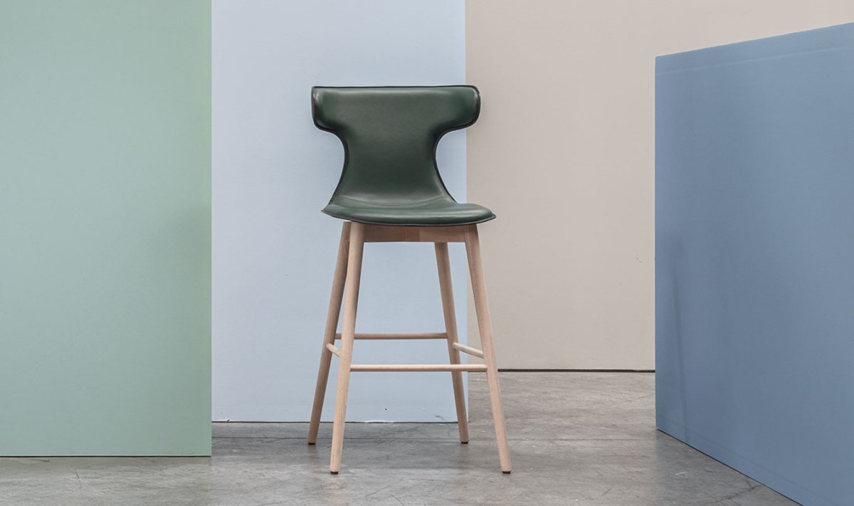 Sgabello-holy-airnova-arredamento-design-leather-furnishing-01