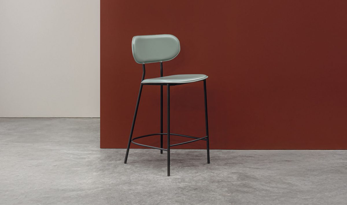 Sgabello-luna-airnova-arredamento-design-leather-furnishing-01