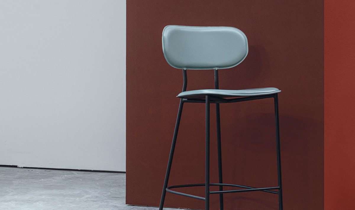 Sgabello-luna-airnova-arredamento-design-leather-furnishing-03