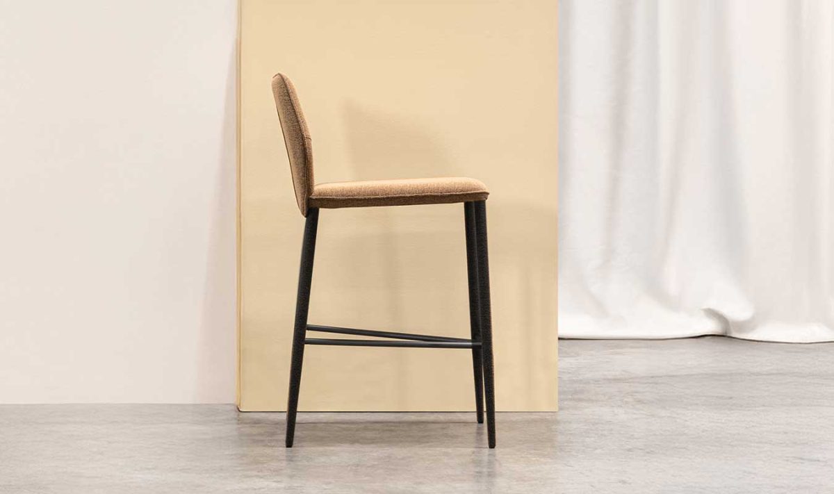Sgabello-windI-airnova-arredamento-design-leather-furnishing-01