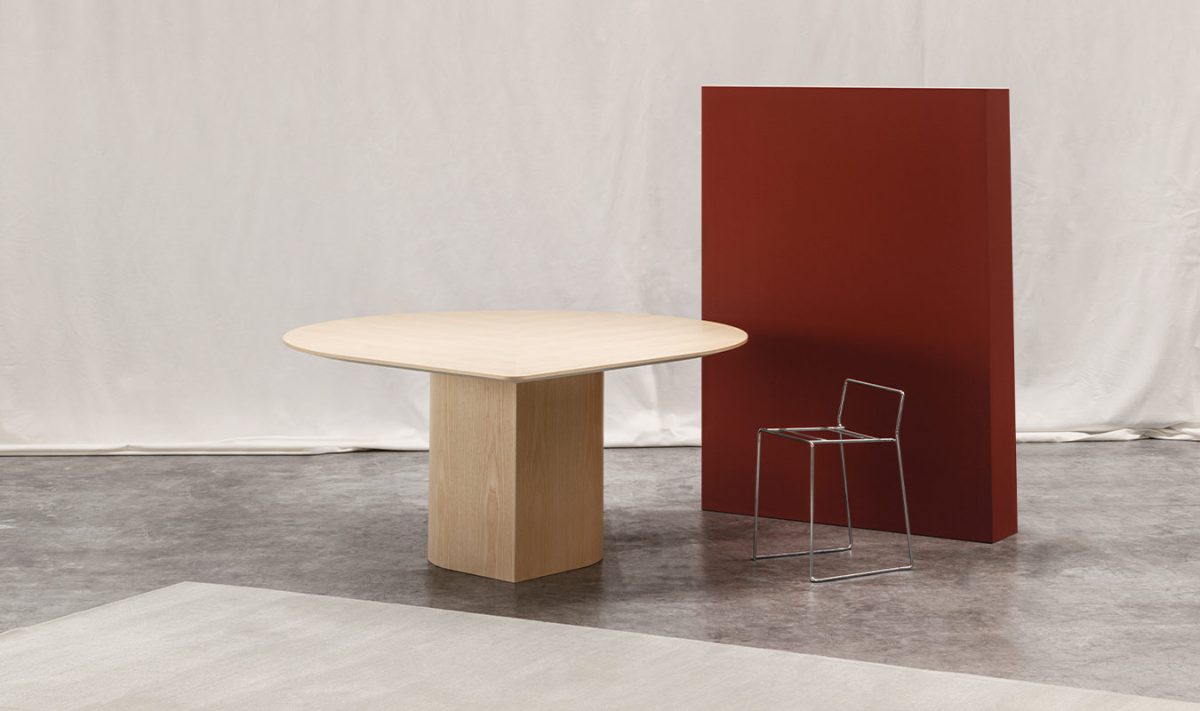 Tavolo-nadir-airnova-arredamento-design-leather-furnishing-03